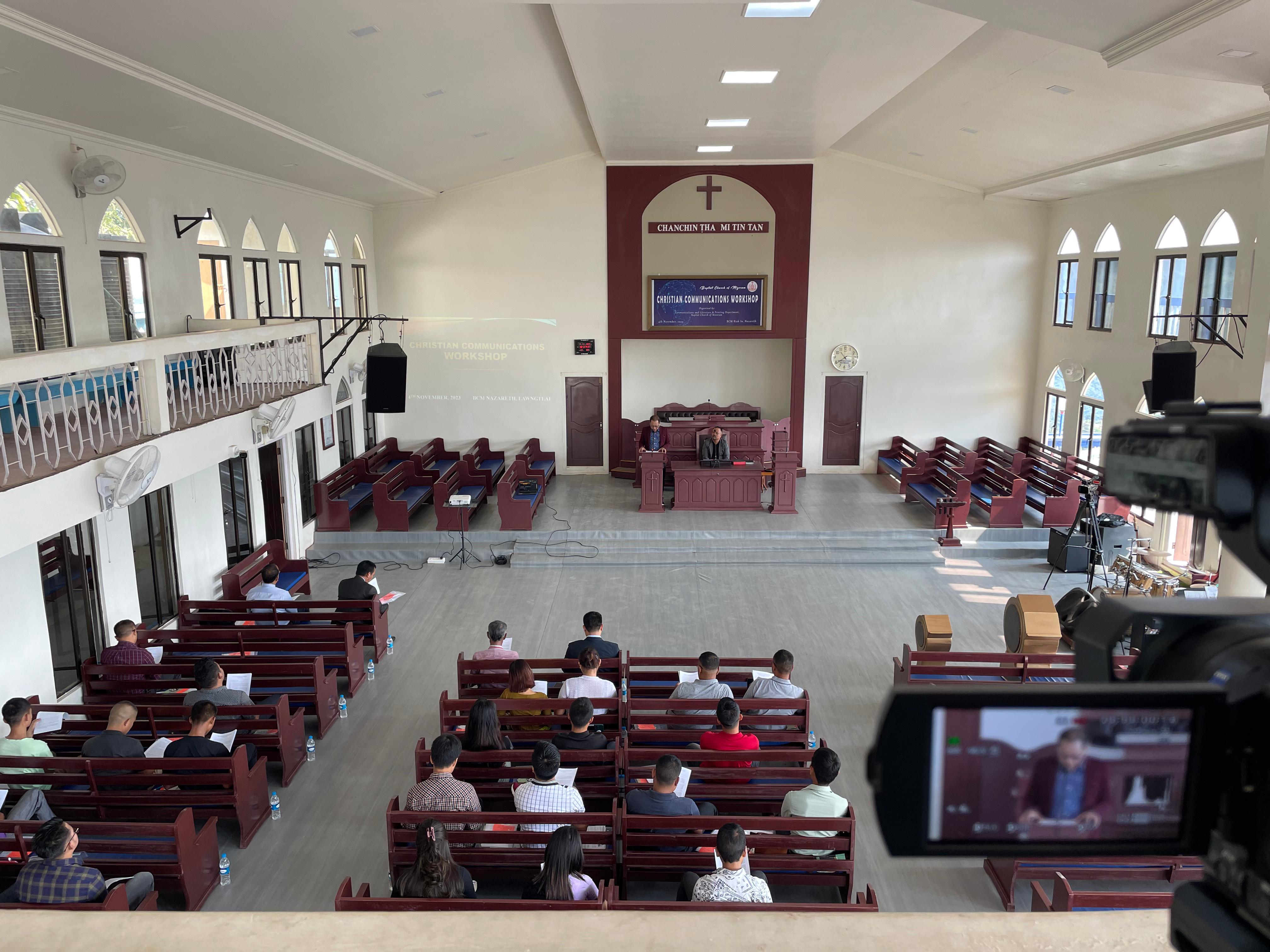 Lawngtlai-ah Christian Communication Campaign neih a ni