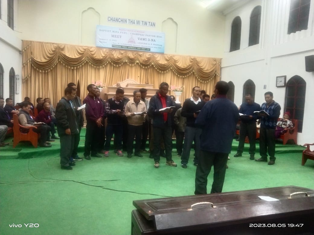 BMP Champhai Pastor Bial ten intawh khawmna an nei.