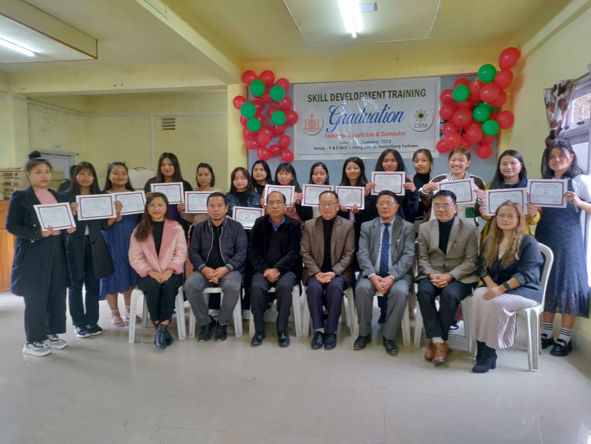 R&D hnuaia Youth Skill Training Centre-a zir chhuakte pualin Graduation Service neih a ni.