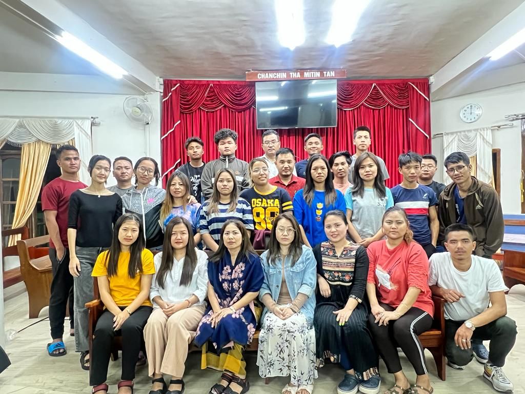 ṬKP, Aizawl East Pastor Bial–in ṭawngṭai tlaivar an nei.