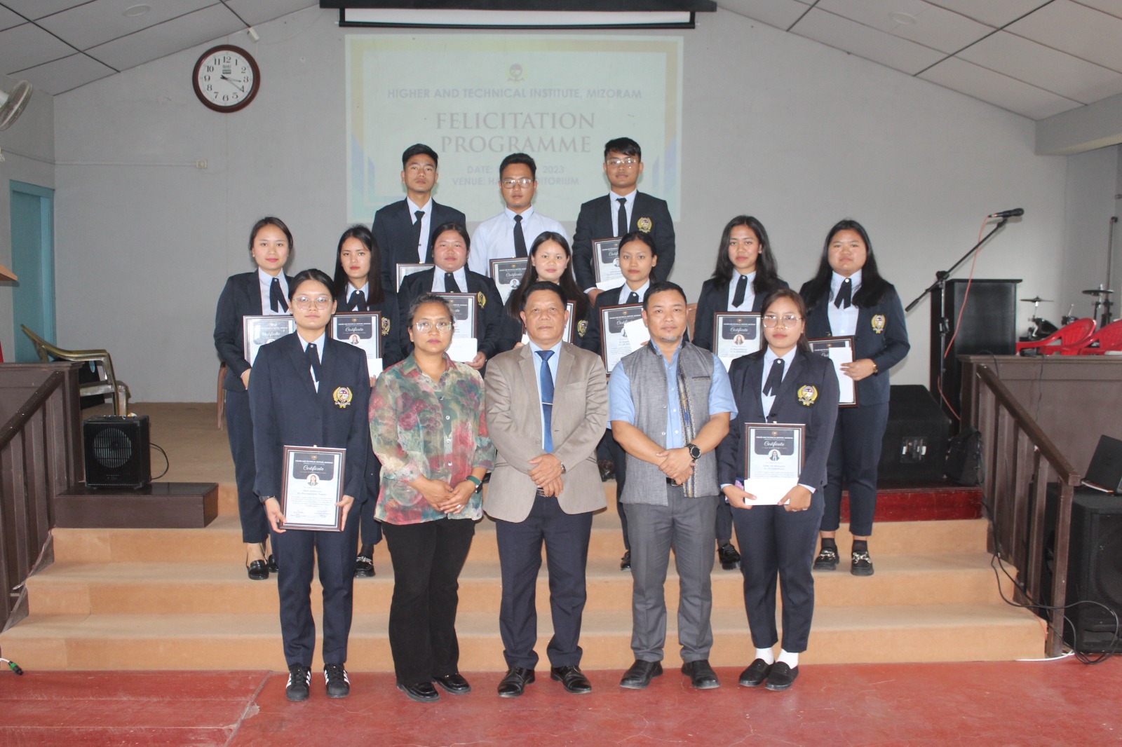 HATIM -in Mizoram University esxam a tithate chawimawina an nei