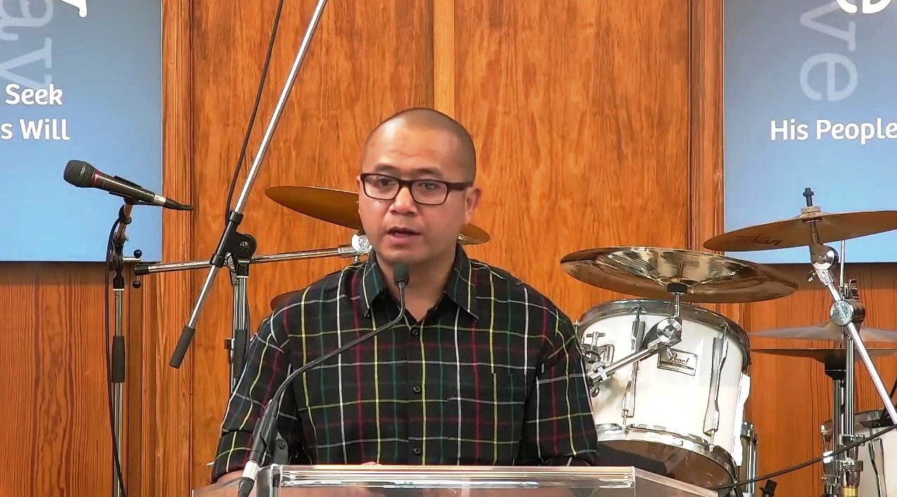 Pi Zomawii (Miss J.T. Smith) Vui liam a ni.